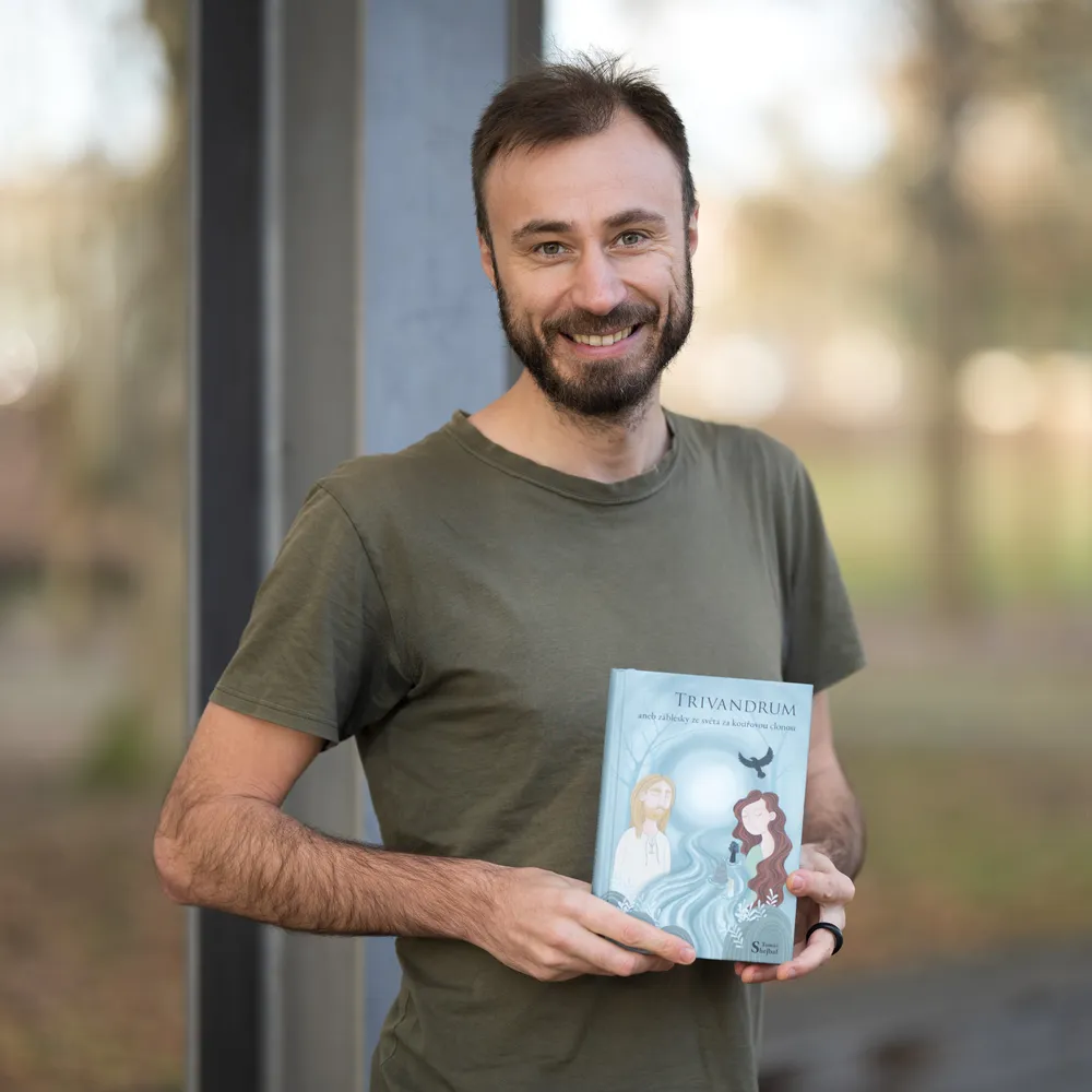 Tomáš Shejbal s románem Trivandrum